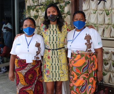  Women Marine Ambassadors with Vatasoa from the MIHARI network